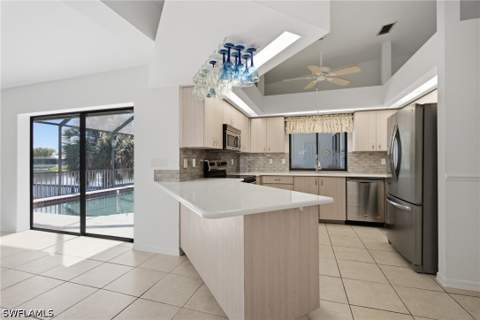 6040 Lake Grasmere Way, Fort Myers FL - photo 17 of 44
