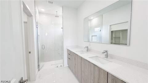 733 Alee St E, Lehigh Acres FL - photo 11 of 42