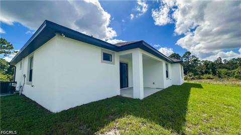 733 Alee St E, Lehigh Acres FL - photo 12 of 42