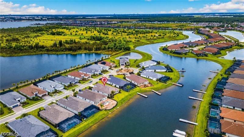 3 bedroom SingleFamilyResidence at 18362 Terracina Dr, Esplanade Lake Club, Fort Myers — photo 5