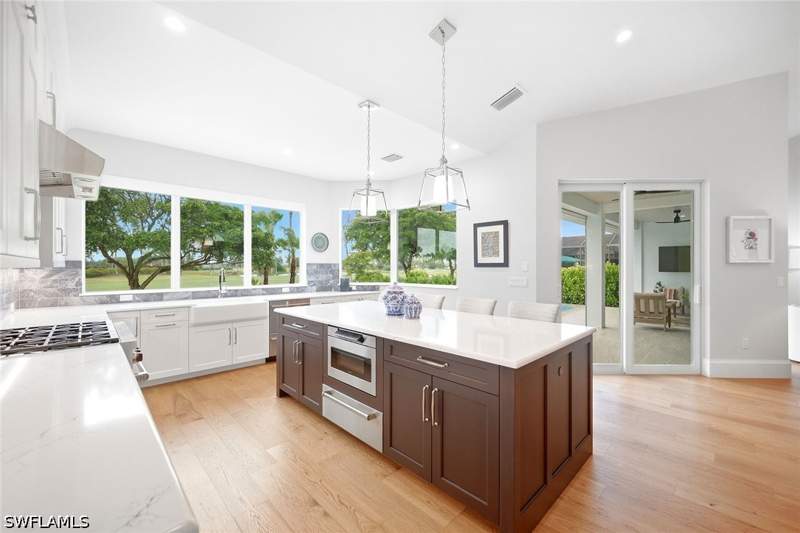 4 bedroom SingleFamilyResidence at 1578 Jamaica Ct, Marco Island, Marco Island — photo 4