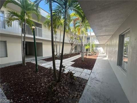 1830 Maravilla Ave 508, Fort Myers FL - photo 14 of 18