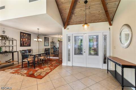 2901 SE 22nd Pl, Cape Coral FL - photo 9 of 57