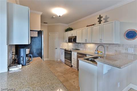 175 Barefoot Cir, Bonita Springs FL - photo 19 of 45