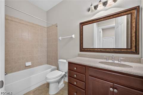 5672 Whispering Willow Way, Fort Myers FL - photo 15 of 29