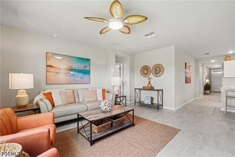 20268 Camino Torcido Loop, North Fort Myers FL - photo 7 of 25