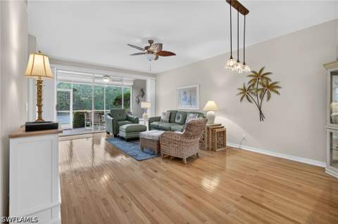 528 Lake Louise Cir 301, Naples FL - photo 14 of 31