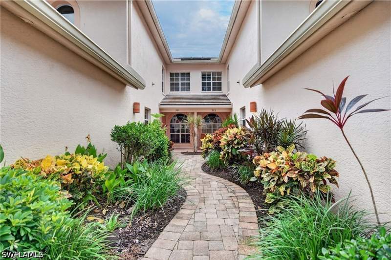 3 bedroom Condominium at 528 Lake Louise Cir 301, Waterside Place, Naples — photo 2