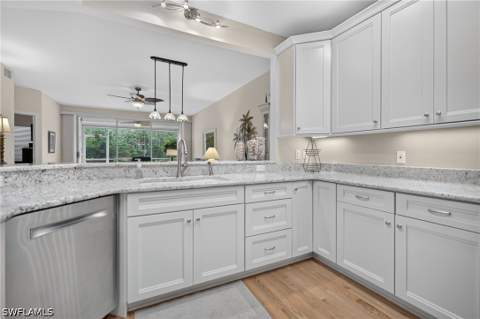528 Lake Louise Cir 301, Naples FL - photo 6 of 31