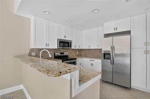 6305 Royal Woods Dr, Fort Myers FL - photo 15 of 58