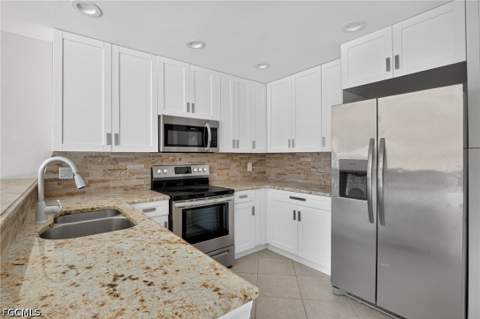 6305 Royal Woods Dr, Fort Myers FL - photo 16 of 58