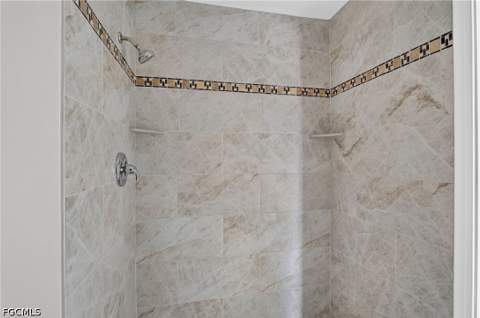 6305 Royal Woods Dr, Fort Myers FL - photo 24 of 58
