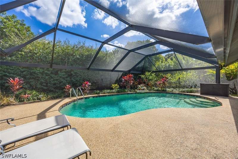3 bedroom SingleFamilyResidence at 2529 Kings Lake Blvd, Kings Lake, Naples — photo 3