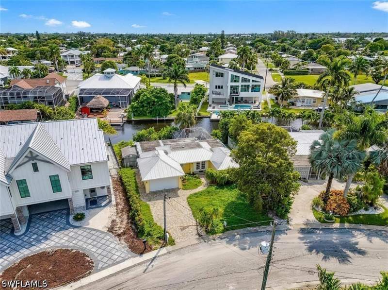 3 bedroom SingleFamilyResidence at 1765 Harbor Ln, Brookside, Naples — photo 3