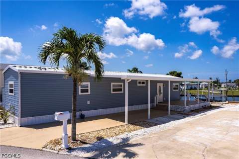 3913 Dewberry Ln, St James City FL - photo 8 of 36