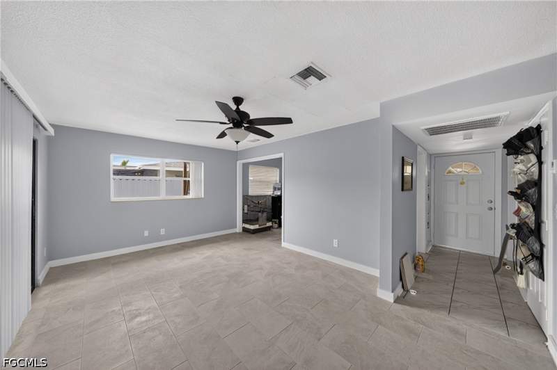 2 bedroom Condominium at 2544 1st St 108, Edison Apartments Condo, Fort Myers — photo 5