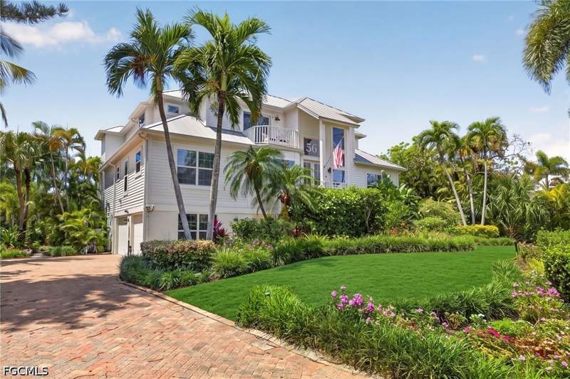 5 bedroom SingleFamilyResidence at 561 Lighthouse Way, Sanibel Estates, Sanibel — photo 3