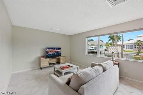 499 16th Ave S, Naples FL - photo 10 of 17
