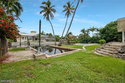 499 16th Ave S, Naples FL - photo 6 of 17