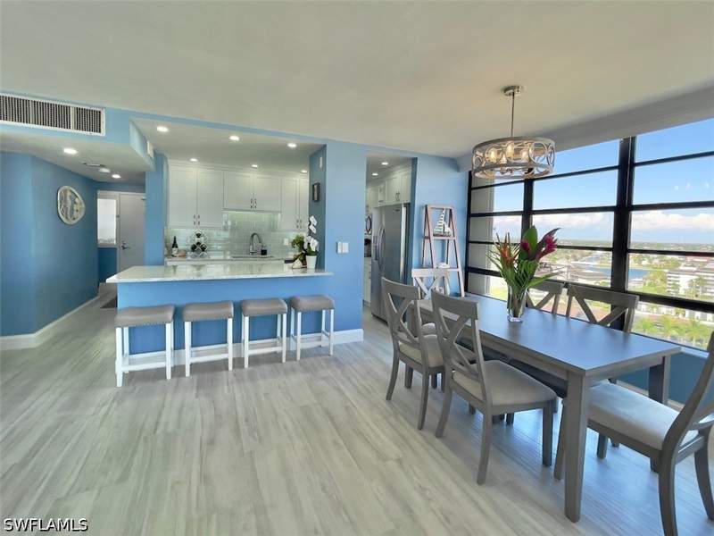 2 bedroom Condominium at 380 Seaview Ct 1506, South Seas, Marco Island — photo 5