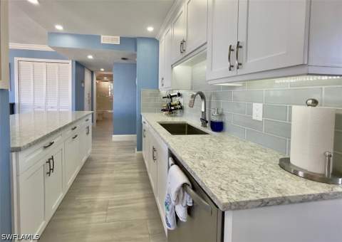 380 Seaview Ct 1506, Marco Island FL - photo 8 of 25