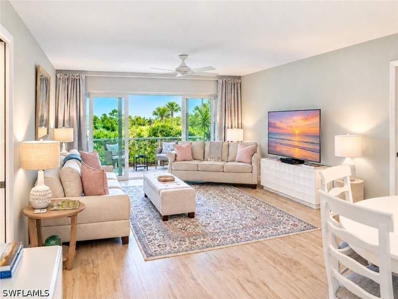 2 bedroom Condominium at 1990 Bald Eagle Dr A, Naples Bath And Tennis Club, Naples — photo 4