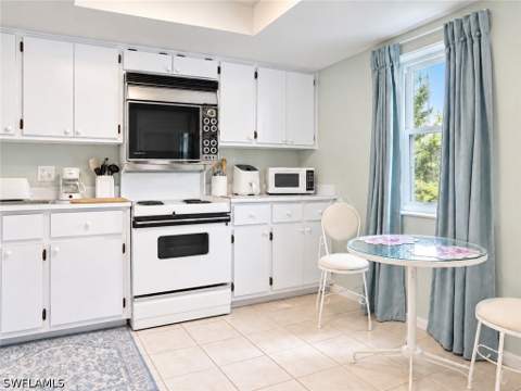 1990 Bald Eagle Dr A, Naples FL - photo 6 of 24