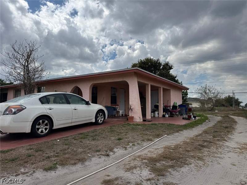 2 bedroom SingleFamilyResidence at 320 Inwood Ave S, Lehigh Acres, Lehigh Acres — photo 3