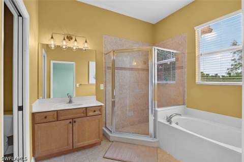 16026 Via Solera Cir 102, Fort Myers FL - photo 14 of 31