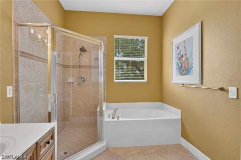16026 Via Solera Cir 102, Fort Myers FL - photo 15 of 31
