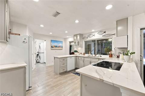 27160 Edenbridge Ct, Bonita Springs FL - photo 10 of 27