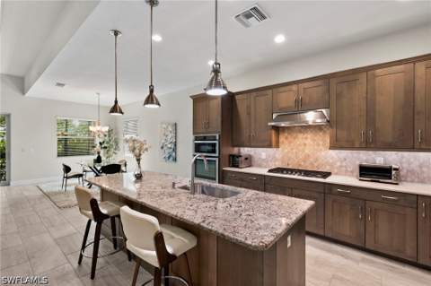 8950 Mustique Ln, Naples FL - photo 13 of 50