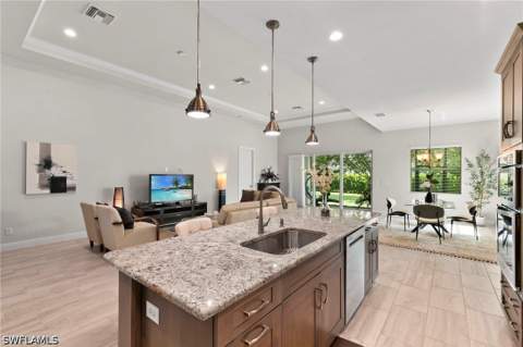 8950 Mustique Ln, Naples FL - photo 14 of 50