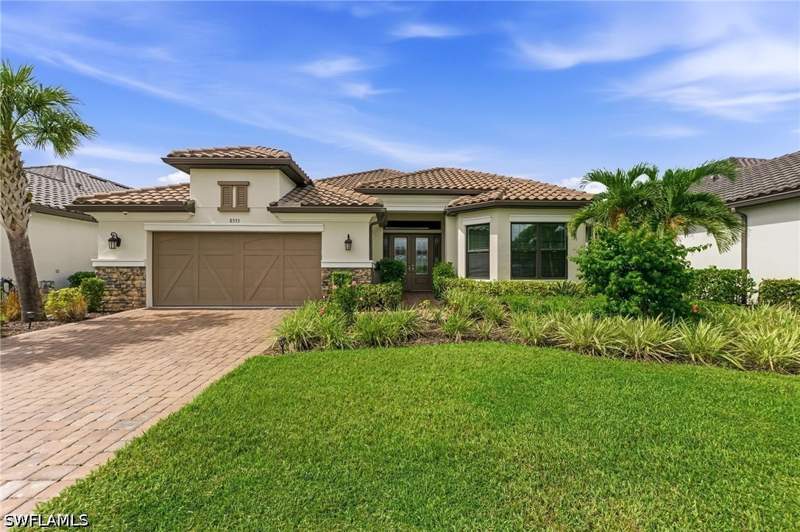 3 bedroom SingleFamilyResidence at 8333 Promoso Ct, Esplanade At Hacienda Lakes, Naples — photo 2