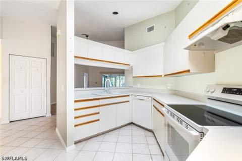 21695 Sungate Ct, Estero FL - photo 6 of 28