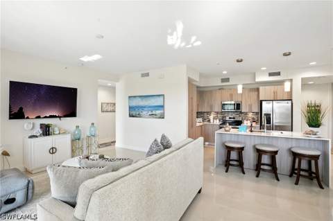 15901 Royal Pointe Ln 301, Fort Myers FL - photo 13 of 40