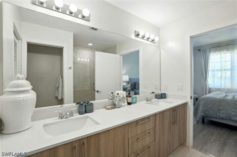 15901 Royal Pointe Ln 301, Fort Myers FL - photo 21 of 40