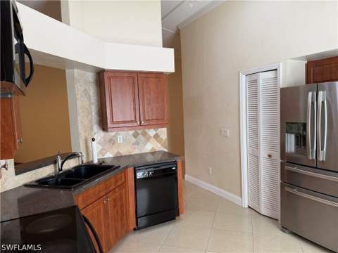 13250 Radcliffe Dr W, Fort Myers FL - photo 13 of 27
