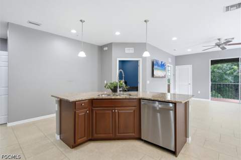 18265 Creekside Preserve Loop 202, Fort Myers FL - photo 13 of 33