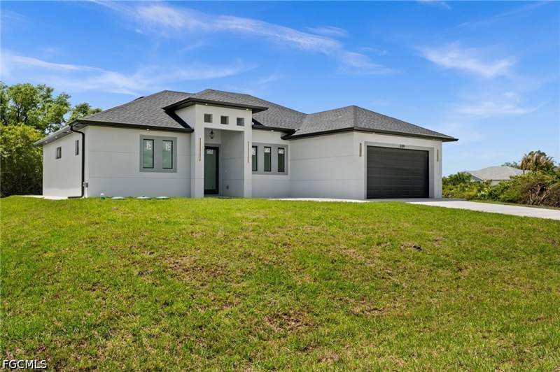 3 bedroom SingleFamilyResidence at 3319 30th St SW, Lehigh Acres, Lehigh Acres — photo 2