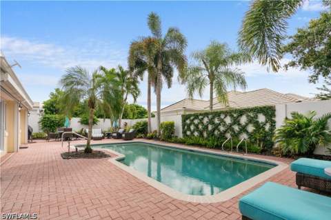 807 Rue Deville 2.11, Naples FL - photo 24 of 33