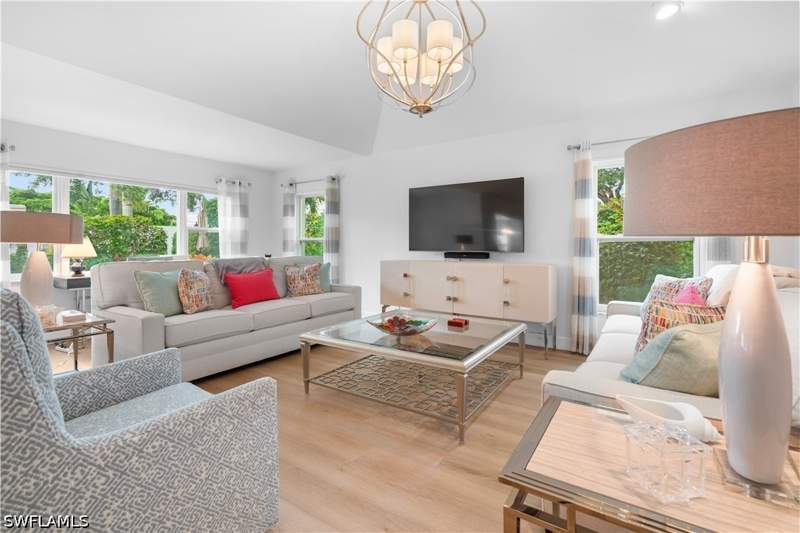 3 bedroom Attached at 807 Rue Deville 2.11, Beauville, Naples — photo 4