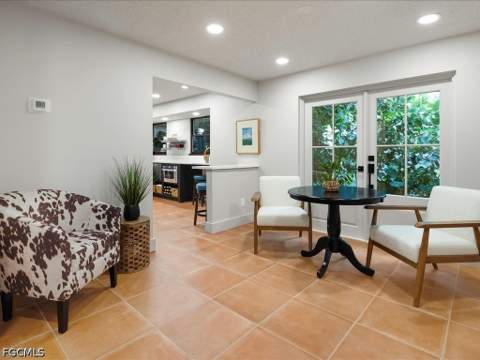 1046 Sperling Ave, Naples FL - photo 8 of 19
