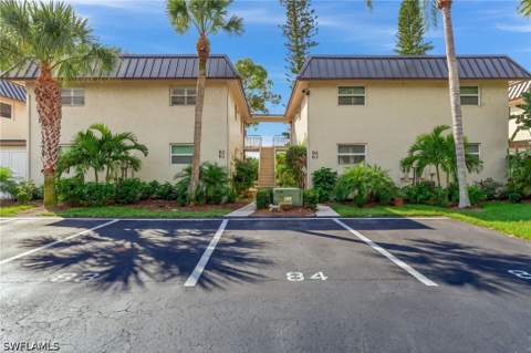 1549 Sandpiper St 82, Naples FL - photo 21 of 40