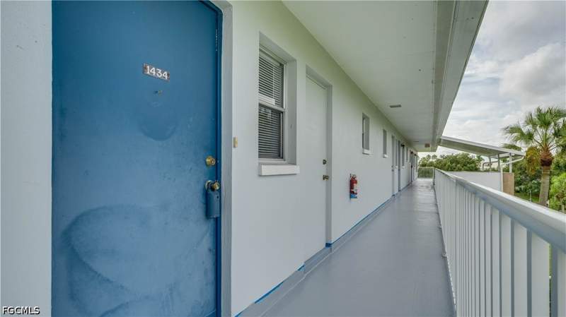1 bedroom Condominium at 1434 Tropic Ter, Tropic Terrace, North Fort Myers — photo 4