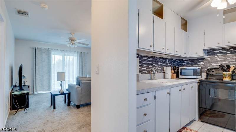 1 bedroom Condominium at 1434 Tropic Ter, Tropic Terrace, North Fort Myers — photo 5