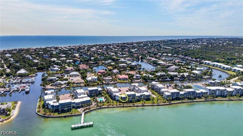 2 bedroom Condominium at 760 Sextant Dr 622, Mariner Pointe Condo, Sanibel — photo 2