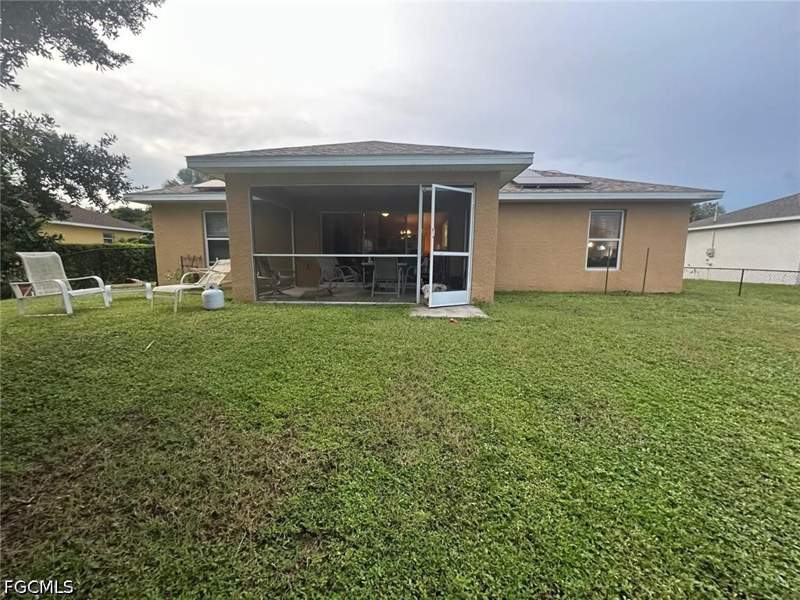 3 bedroom SingleFamilyResidence at 2807 48th St W, Lehigh Acres, Lehigh Acres — photo 2