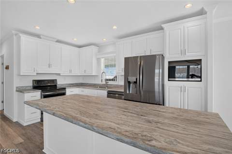 14729 Constitution Way, North Fort Myers FL - photo 17 of 38
