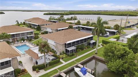 330 Kon Tiki Dr D6, Naples FL - photo 23 of 28